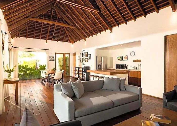 Palm 3 Bedroom Private Pool W/ Garden View Ir41 Kerobokan