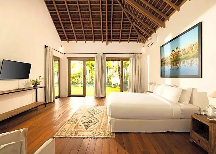 Villa Palm 3 Bedroom Private Pool W/ Garden View Ir41
